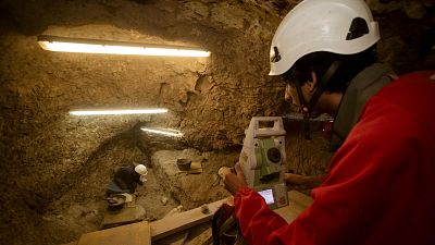 Un nuevo hallazgo en Atapuerca revela otro caso de canibalismo - Telediario 2 | Ver
