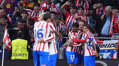 Lookman ha sido el autor del gol decisivo ante el Barcelona. Lookman ha sido el autor del gol decisivo ante el Barcelona.