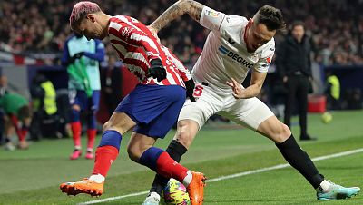 Duelo de urgencias entre Atlético y Sevilla en el partido aplazado de la cuarta jornada de Liga