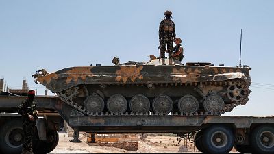 Aumentan los combates entre fuerzas sirias y drusas al sur del país mientras continúan los bombardeos israelíes