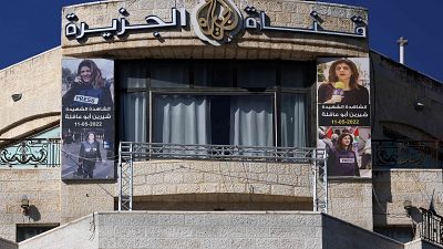 La Autoridad Palestina corta la retransmisión de Al Jazeera en Cisjordania por "incitar a la sedición"