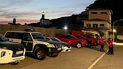 Una avioneta biplaza acrobática se estrella en el mar en Puerto de Sóller, al norte de Mallorca