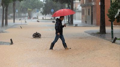 Los ayuntamientos de la zona cero despliegan sus dispositivos de control ante la nueva DANA