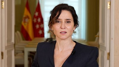 Ayuso defiende su gestión de la covid ante la "manipulación" y López le reprocha el protocolo de residencias