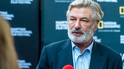 Alec Baldwin se declara "no culpable" de homicidio involuntario por la muerte de Halyna Hutchins