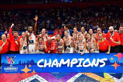 España sigue haciendo historia en el baloncesto femenino España sigue haciendo historia en el baloncesto femenino