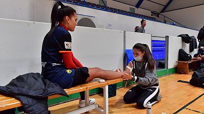 María Navarro, fisioterapeuta de la selección, nos explica cómo se recuperan las Guerreras partido tras partido María Navarro, fisioterapeuta de la selección, nos explica cómo se recuperan las Guerreras partido tras partido