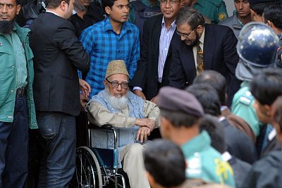 Bangladesh condena a 90 años de prisión al histórico líder islamista Ghulam Azam