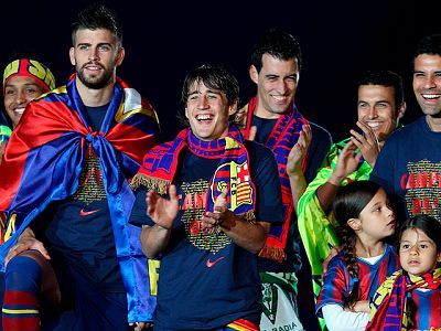 El FC Barcelona ha conquistado, tras su victoria ante el Valladolid, su vigésimo título de LIga con 99 puntos. Además de este record, el Barça ha conseguido el trofeo zamora y el pichichi.