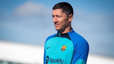 El Barça afronta el derbi contra el Espanyol pendiente de Lewandowski El Barça afronta el derbi contra el Espanyol pendiente de Lewandowski