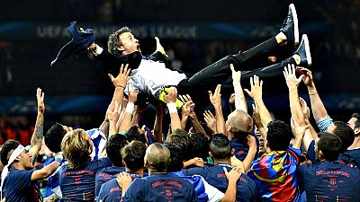 El Barcelona entró esta noche en la historia al levantar, en el Estadio Olímpico de Berlín, su quinta Copa de Europa, tras derrotar al Juventus italiano (1-3) y convertirse en el primer club que conquista, por segunda vez, el trébol de grandes título