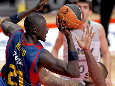 El conjunto azulgrana se impone en cuartos de la Copa del rey ACB a la Penya por 20 de diferencia El conjunto azulgrana se impone en cuartos de la Copa del rey ACB a la Penya por 20 de diferencia