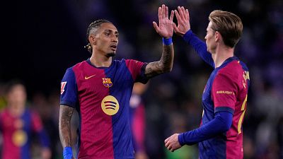 El Barcelona venció al Valladolid y dio un paso de gigante en su lucha por conquistar la Liga. El Barcelona venció al Valladolid y dio un paso de gigante en su lucha por conquistar la Liga.