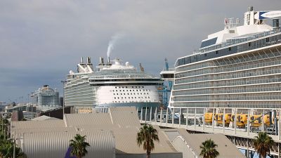 Barcelona vol menys creuers, però lidera Europa: canvi de rumb?