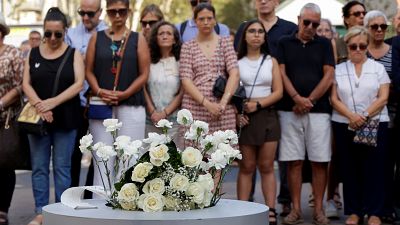 Barcelona ret homenatge a les víctimes del 17A