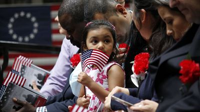 Biden amplía el permiso migratorio del Estatus de Protección Temporal a 472.000 venezolanos en EE.UU.