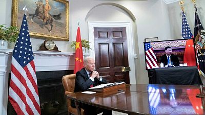 Biden y Xi Jinping mantienen su primera reunión virtual para evitar "un conflicto" en medio de las crecientes tensiones