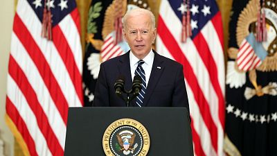 Biden promete 200 millones de dosis de vacunas antes de mayo en su primera rueda de prensa como presidente