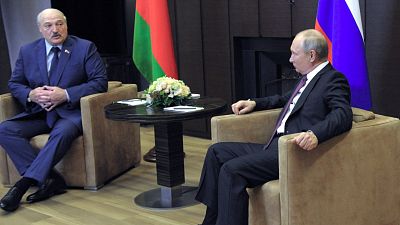 Lukashenko se entrevista con Putin y acusa a Occidente de querer desestabilizar Bielorrusia