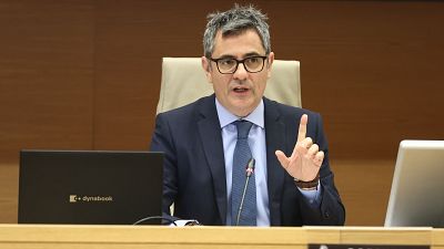 El Gobierno muestra su "repugna" por la corrupción y el PP acusa a Sánchez como "primer responsable" - Diario 24 | Ver