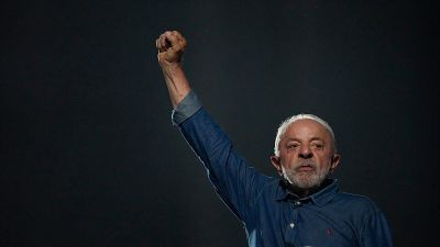 La bolsa de Brasil cierra con un desplome cercano al 14% la primera jornada tras la victoria de Lula
