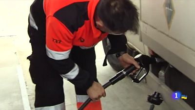 Les benzineres amenacen amb un tancament per Setmana Santa Les benzineres amenacen amb un tancament per Setmana Santa