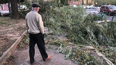 El fuerte viento y las lluvias por la borrasca Béatrice dejan cientos de incidencias, heridos y un incendio