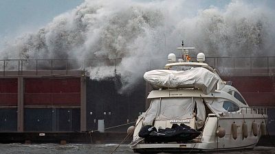 "Gloria", un borrasca histórica que deja numerosos daños, tres muertos y otros tres desaparecidos "Gloria", un borrasca histórica que deja numerosos daños, tres muertos y otros tres desaparecidos