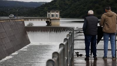 El embalse San Rafael de Navallana, en Córdoba, desembalsa al haber superado el 100% de su capacidad