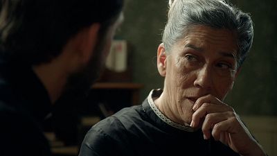 La Promesa - Petra, rota: "Me siento sola" - La promesa | Ver