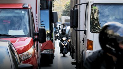 S'intensifiquen els controls a motocicletes i ciclomotors, i també a les conductes de risc de la resta de conductors S'intensifiquen els controls a motocicletes i ciclomotors, i també a les conductes de risc de la resta de conductors