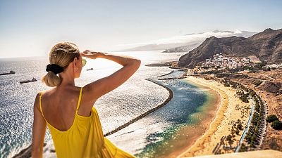 Canarias despunta como destino de teletrabajadores: ¿nueva fuente de riqueza o más presión turística sobre las islas?