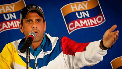 Capriles rompe relaciones con Guaidó y rechaza el "régimen autoritario" y una oposición "que hace lo mismo"