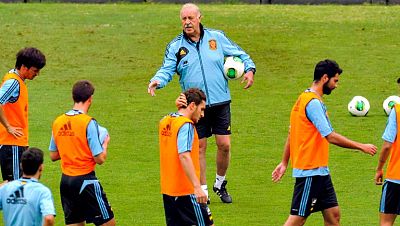 La intención del seleccionador español es que todos puedan jugar frente a Ecuador. Significaría el debut de Koke Resurección, Íñigo Martínez y Cristian Tello con la selección española absoluta.