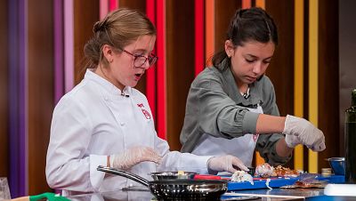 Carla y Henar, una pareja de éxito en las cocinas de MasterChef Junior 9