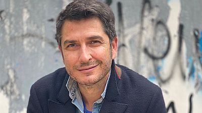 Carlos del Amor, el periodista de TVE que triunfa con sus libros