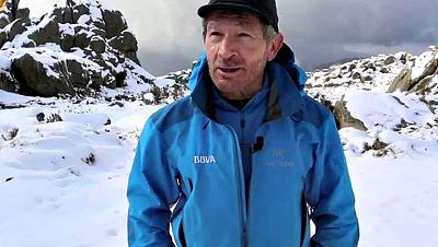RTVE.es sube con Carlos Soria al pico Yelmo para que el veterano alpinista cuente los detalles de la preparación para su próxima expedición al Kanchenjunga.