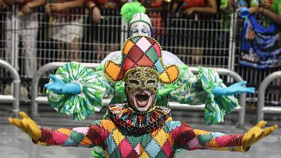 Batucadas, carrozas, humor y baile: así celebran el carnaval en distintos rincones del mundo