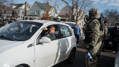 La Casa Blanca defiende las actuaciones del ICE ante la prensa: "Tú no eres periodista, eres un activista de izquierdas"