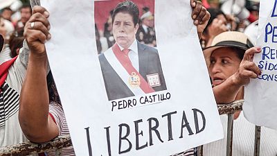 Castillo pide su salida de la cárcel y restitución como presidente de Perú tras el intento de golpe de Estado