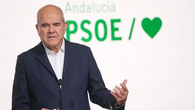 Chaves acusa al PP de montar "una operación política" con los ERE: "No hemos sido indultados, el TC ha hecho justicia"