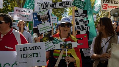 Cientos de personas se manifiestan en Madrid contra el abandono del medio rural