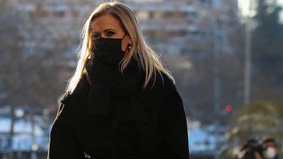 La directora del máster de Cifuentes admite que falsificó el acta por "presiones" en el arranque del juicio