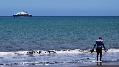 El creuer MV Hondius ancorat en un port de Praia, Cap Verd, aquest dilluns 4 de maig de 2026 El creuer MV Hondius ancorat en un port de Praia, Cap Verd, aquest dilluns 4 de maig de 2026