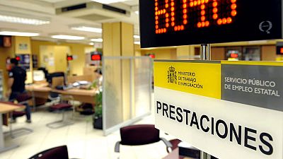 La cobertura de las prestaciones por desempleo cayó en mayo hasta el 54,4%, su mínimo de la serie