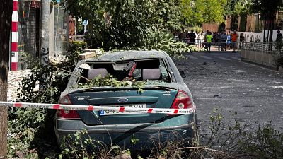 Guía para reclamar al seguro por terremotos: un coche dañado por el seísmo en Granada Guía para reclamar al seguro por terremotos: un coche dañado por el seísmo en Granada