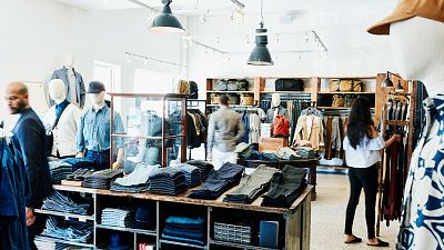 Las compras de turistas mantienen a flote el comercio textil en España, un sector que mueve más de 11.000 millones de euros