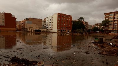 Valencia restringe la movilidad y suspende las clases en la zona cero de la tragedia por nuevas lluvias torrenciales