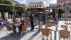 Varias comunidades inician una tímida desescalada a pesar de los altos niveles de contagio