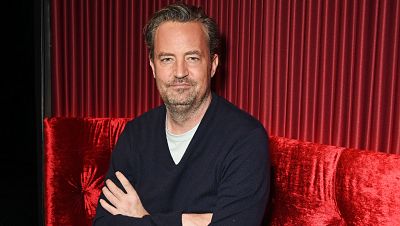 Condenan a otro de los médicos por la muerte del actor Matthew Perry a 8 meses de prisión domiciliaria